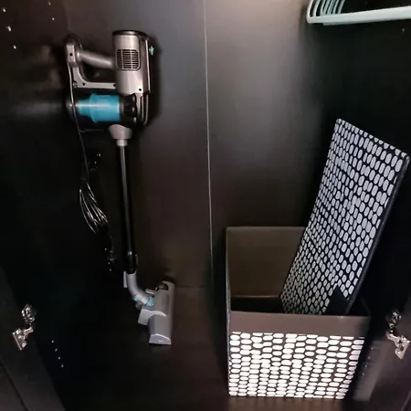 Altstadtwohnung Modern Red