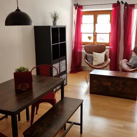 Altstadtwohnung Modern Red * 란츠베르크암레흐